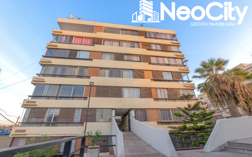 SE VENDE AMPLIO DEPARTAMENTO EN EDIFICIO CHUNGARÁ