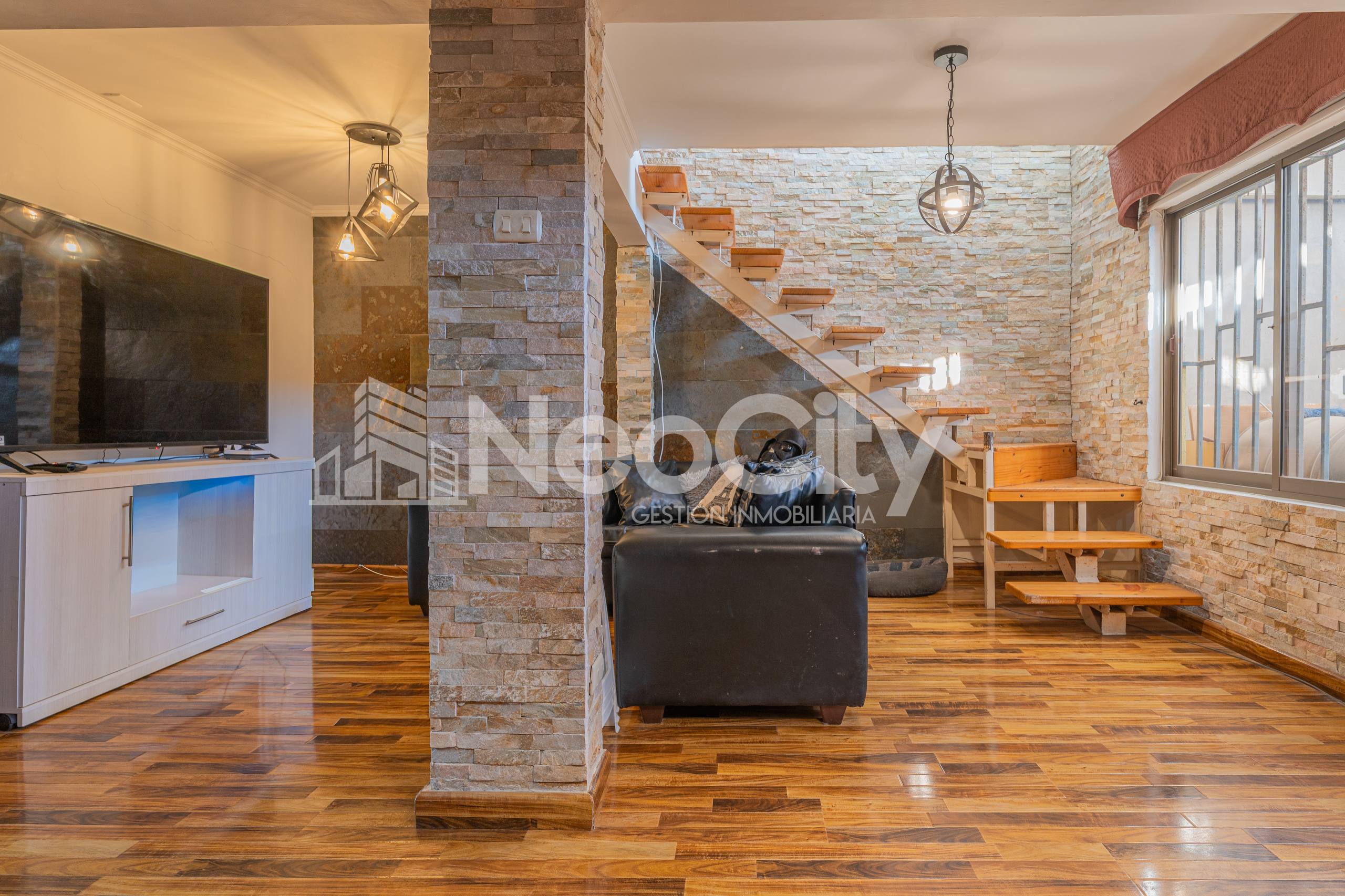 Amplia propiedad a minutos del centro – Arica